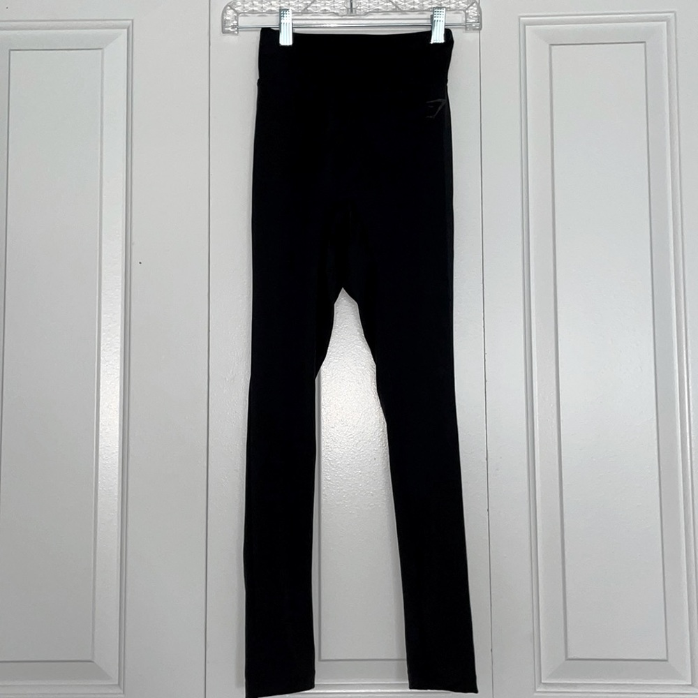 GYMSHARK™ LEGGINGS (BRAND NEW)
